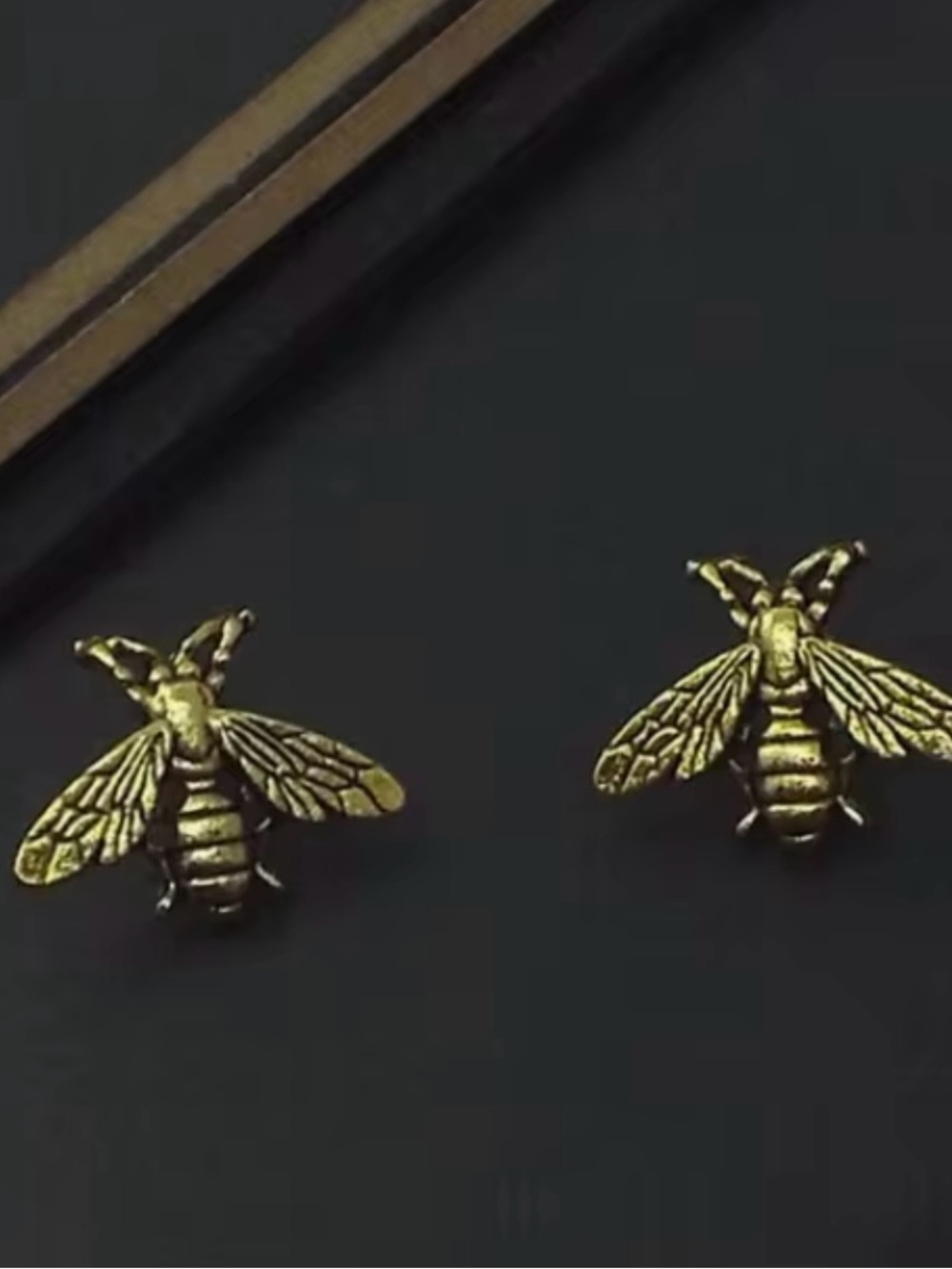 Vintage Bee Stud Earrings | Gold Insect Earrings | Cottagecore Nature Jewelry - Picture 5 of 5